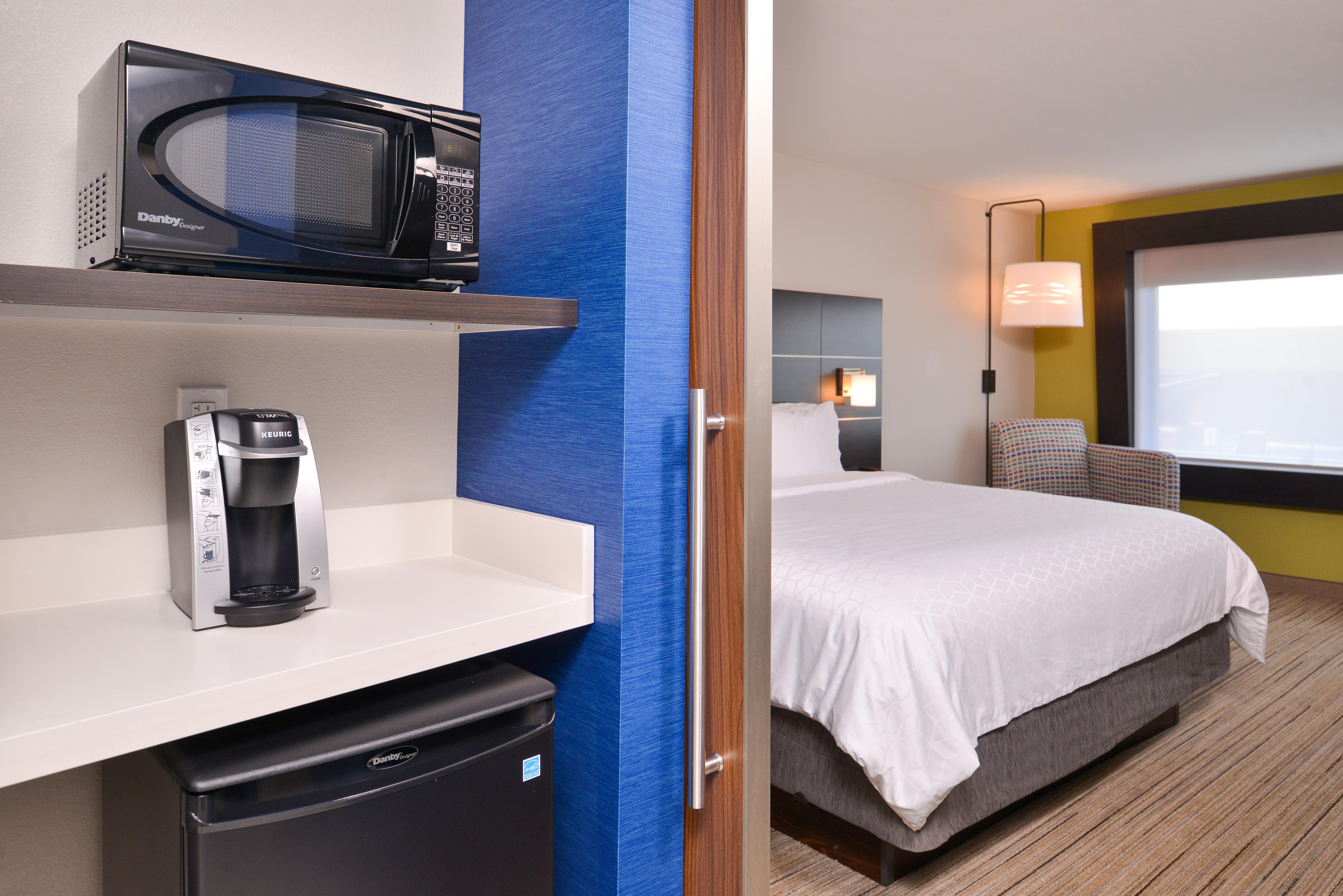Holiday Inn Express & Suites - Olathe West By Ihg Экстерьер фото
