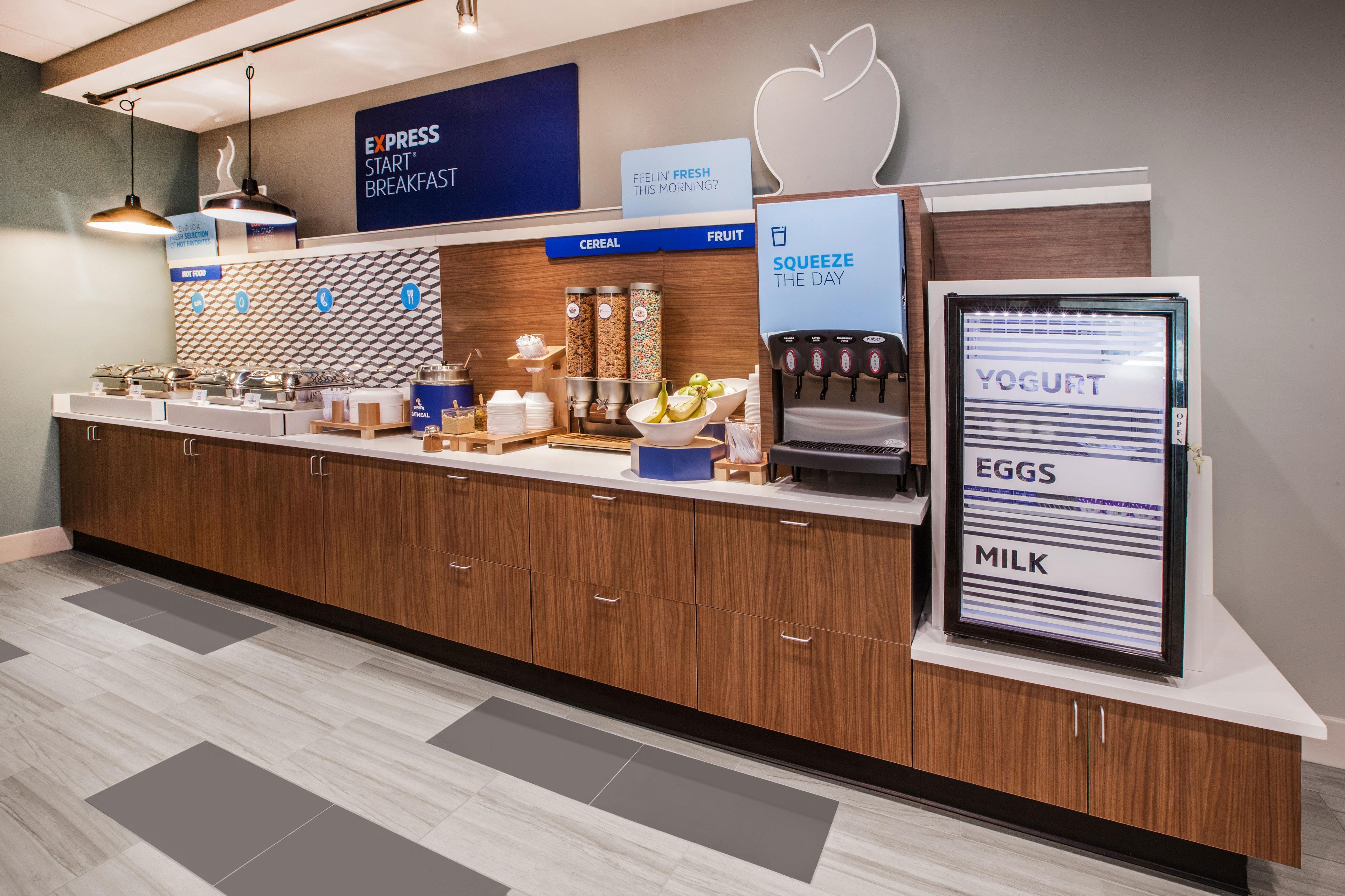 Holiday Inn Express & Suites - Olathe West By Ihg Экстерьер фото