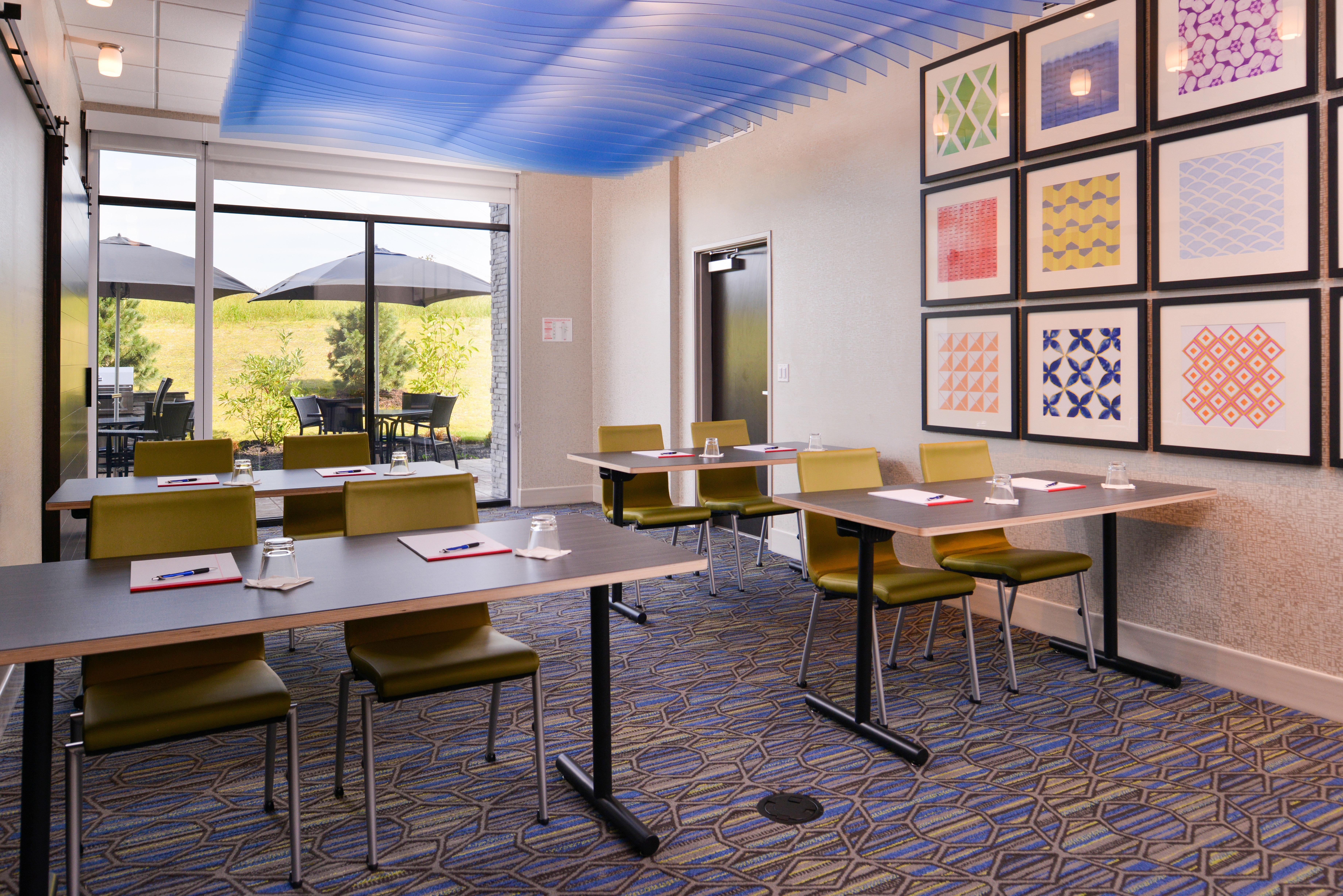 Holiday Inn Express & Suites - Olathe West By Ihg Экстерьер фото