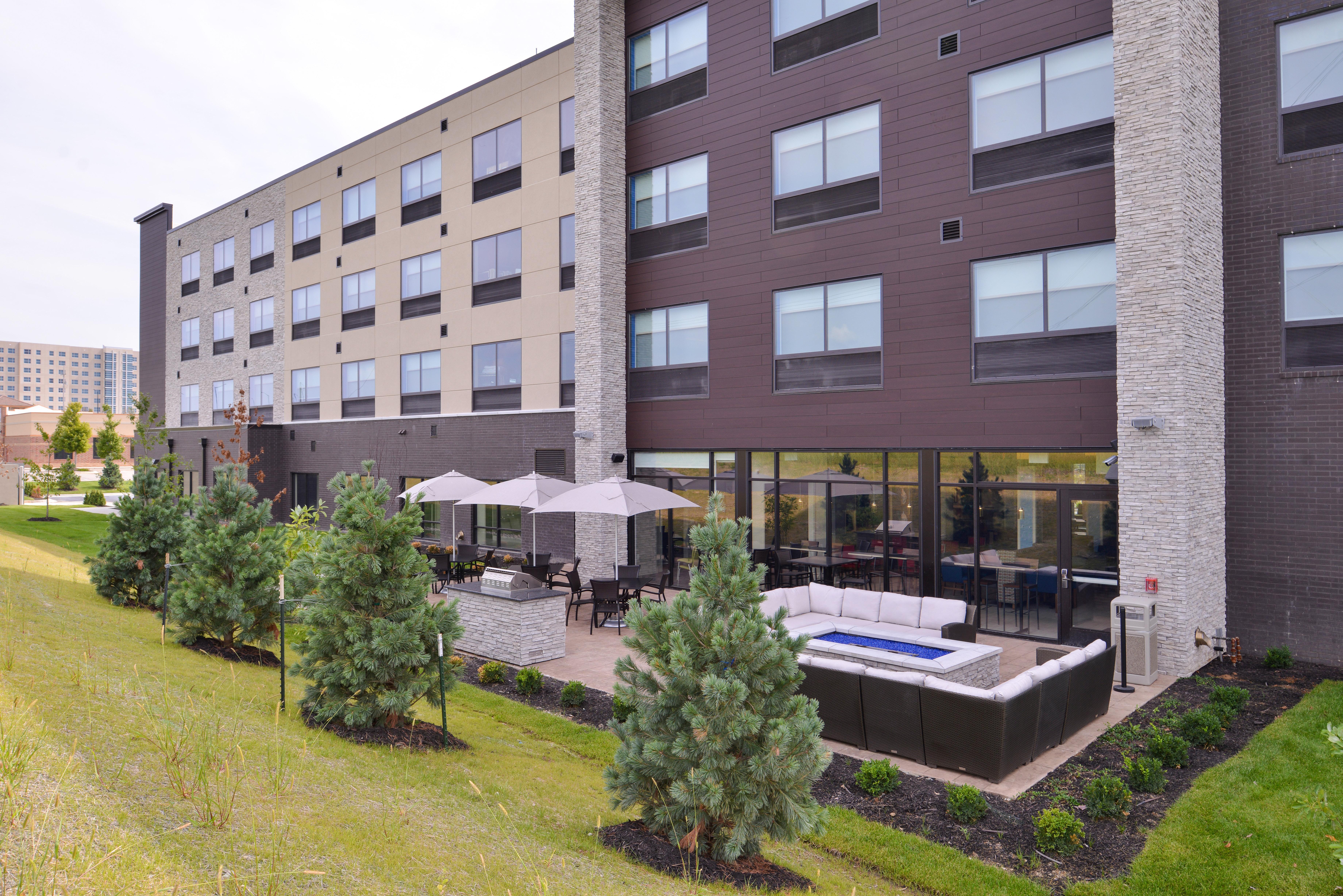 Holiday Inn Express & Suites - Olathe West By Ihg Экстерьер фото