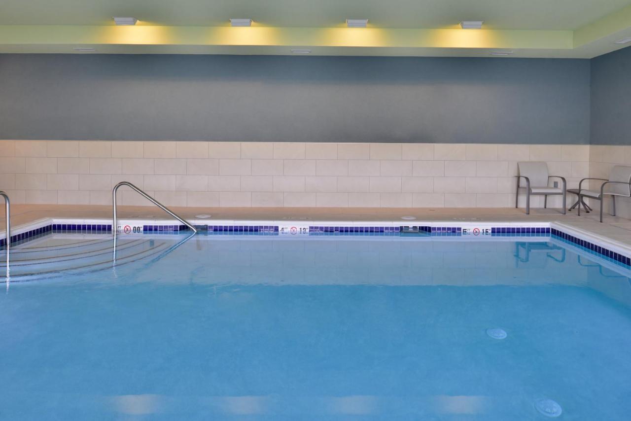Holiday Inn Express & Suites - Olathe West By Ihg Экстерьер фото